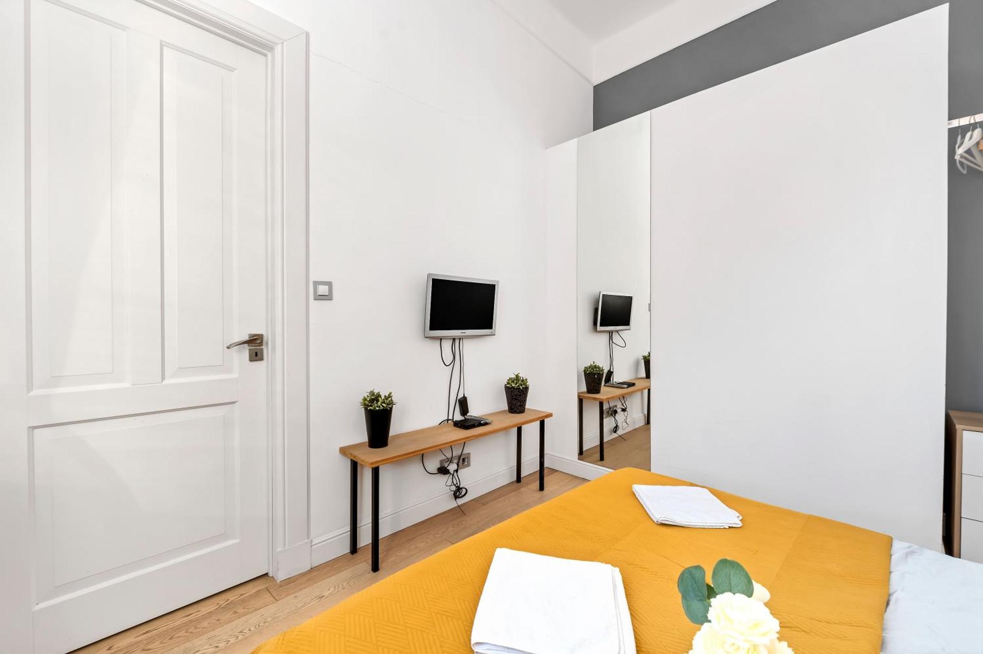 Amazing Apartment On Plac Zamkowy Варшава Экстерьер фото